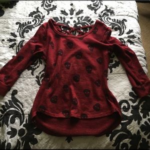 NoBo Red Skulls Top